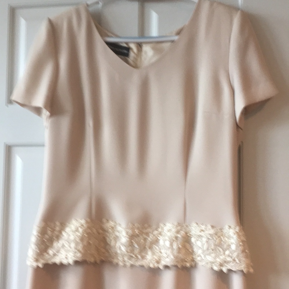 Long evening dress. - Picture 1 of 3